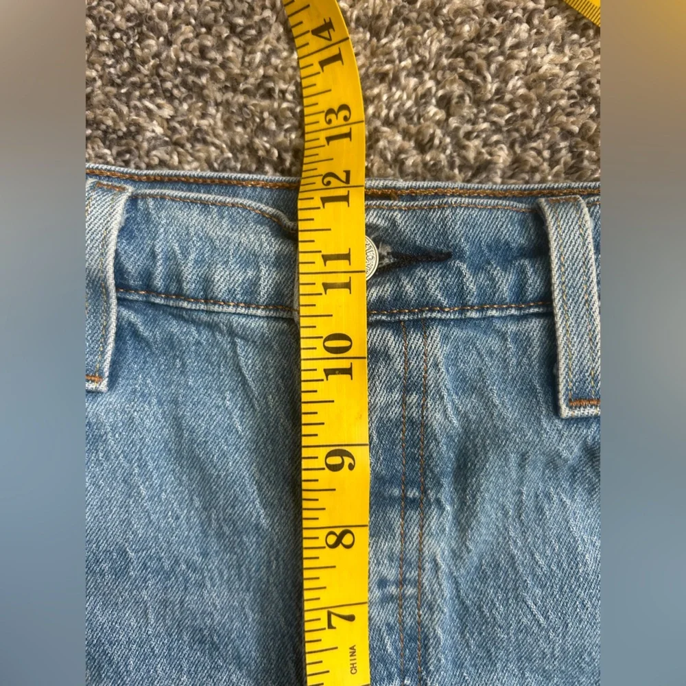 Levi’s 501 women’s button fly cut off denim shorts  size 32 - Picture 9 of 10